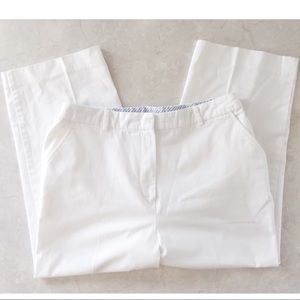 JM Collection White Capris, size 10
